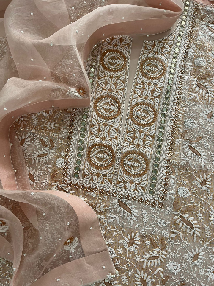 Lucknowi Chikankari 