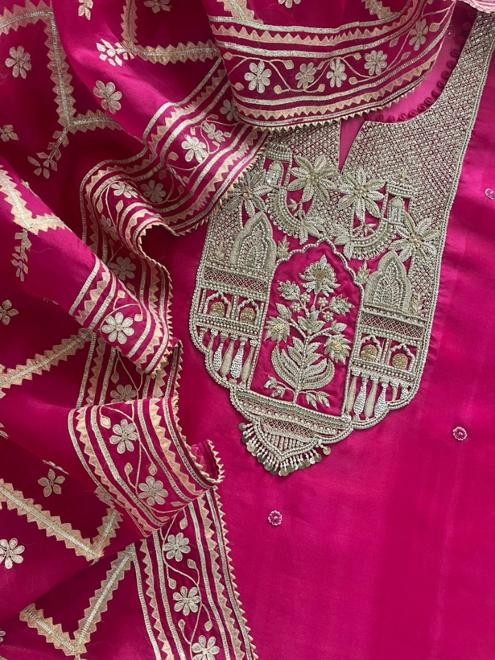 A Luxurious Ensemble 